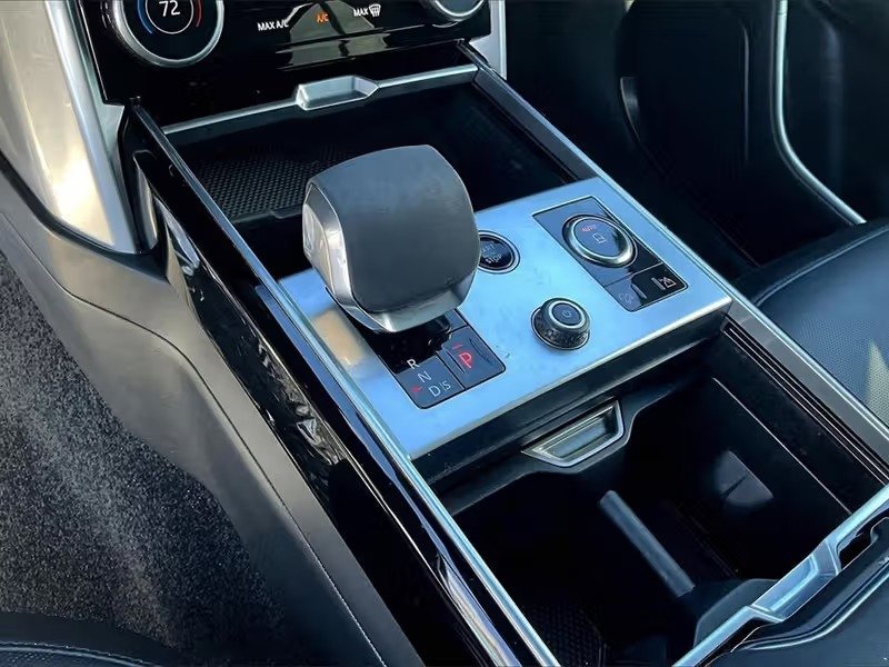 صورة السيارة