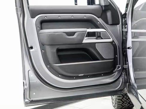 صورة السيارة