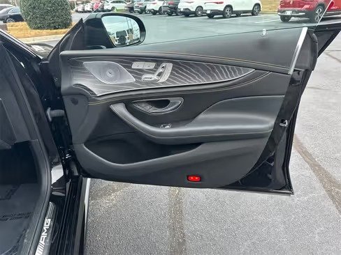 صورة السيارة