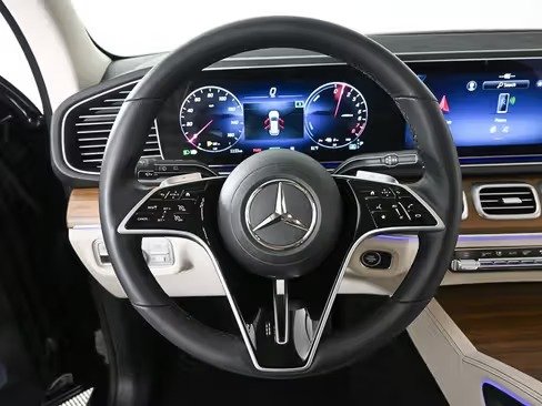 صورة السيارة