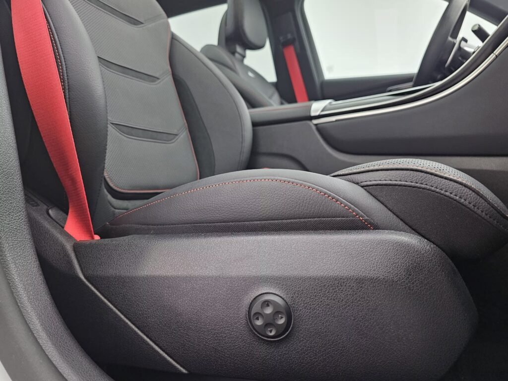 صورة السيارة