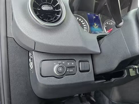 صورة السيارة