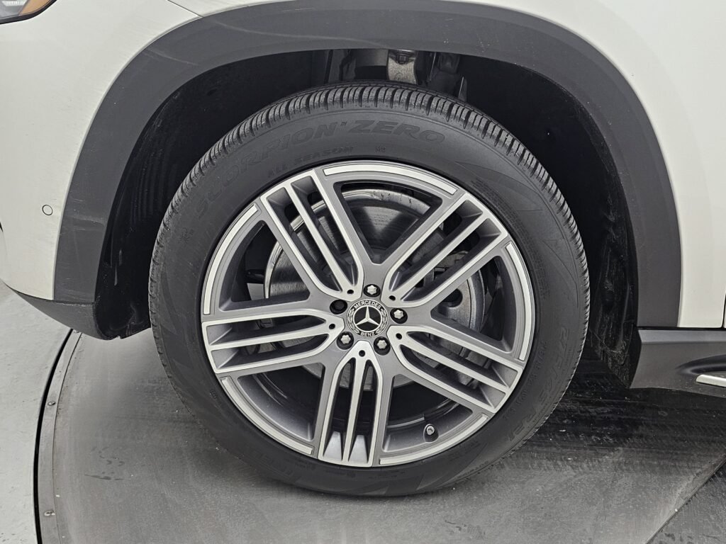 صورة السيارة