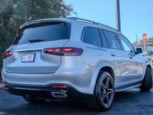 صورة السيارة