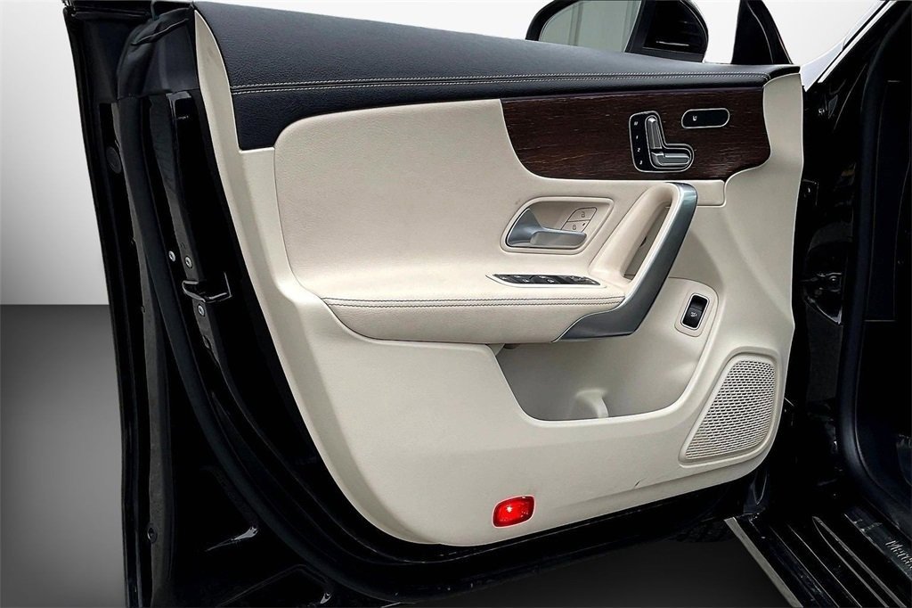 صورة السيارة