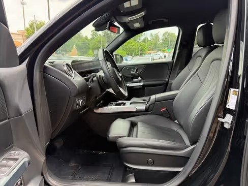 صورة السيارة