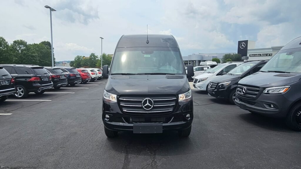 صورة السيارة