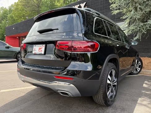 صورة السيارة