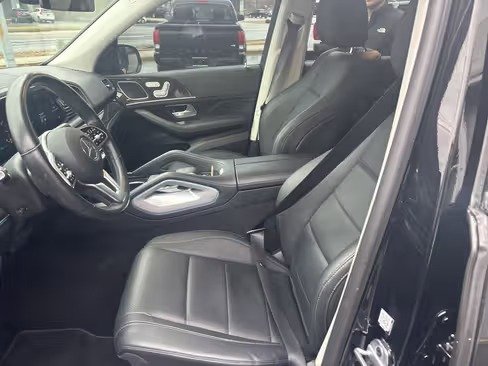 صورة السيارة