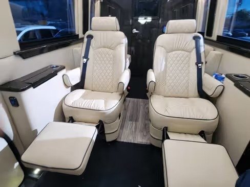 صورة السيارة