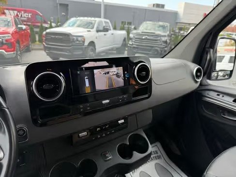 صورة السيارة