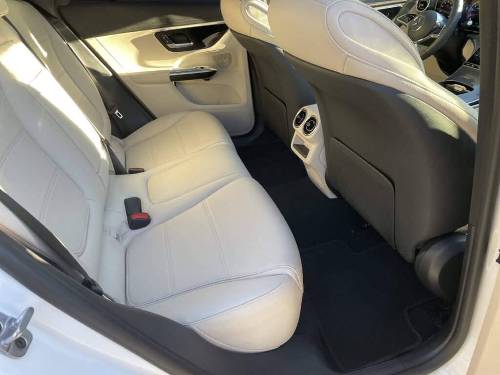 صورة السيارة