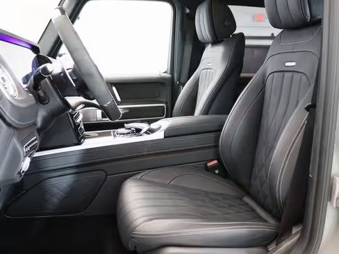 صورة السيارة