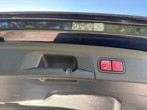 صورة السيارة