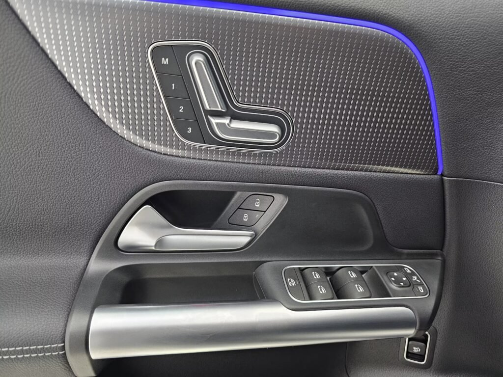 صورة السيارة