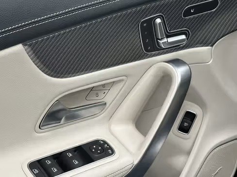 صورة السيارة