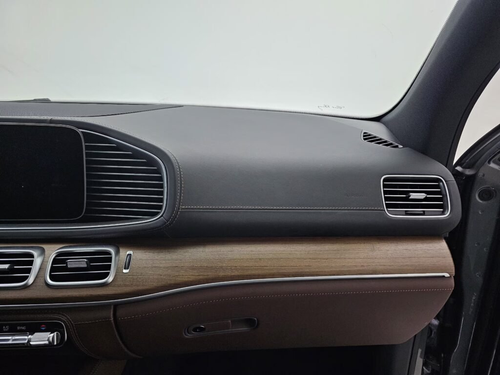 صورة السيارة