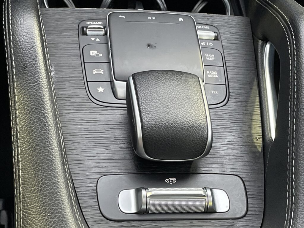 صورة السيارة