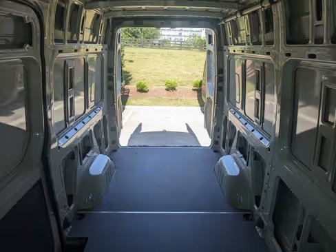 صورة السيارة