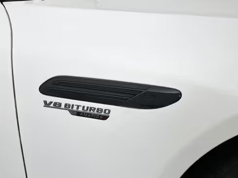 صورة السيارة