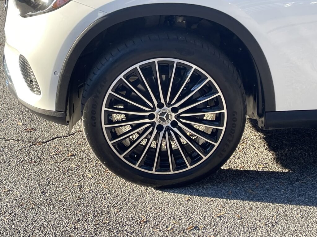 صورة السيارة