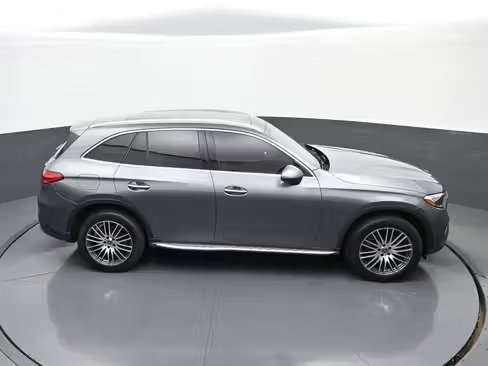 صورة السيارة