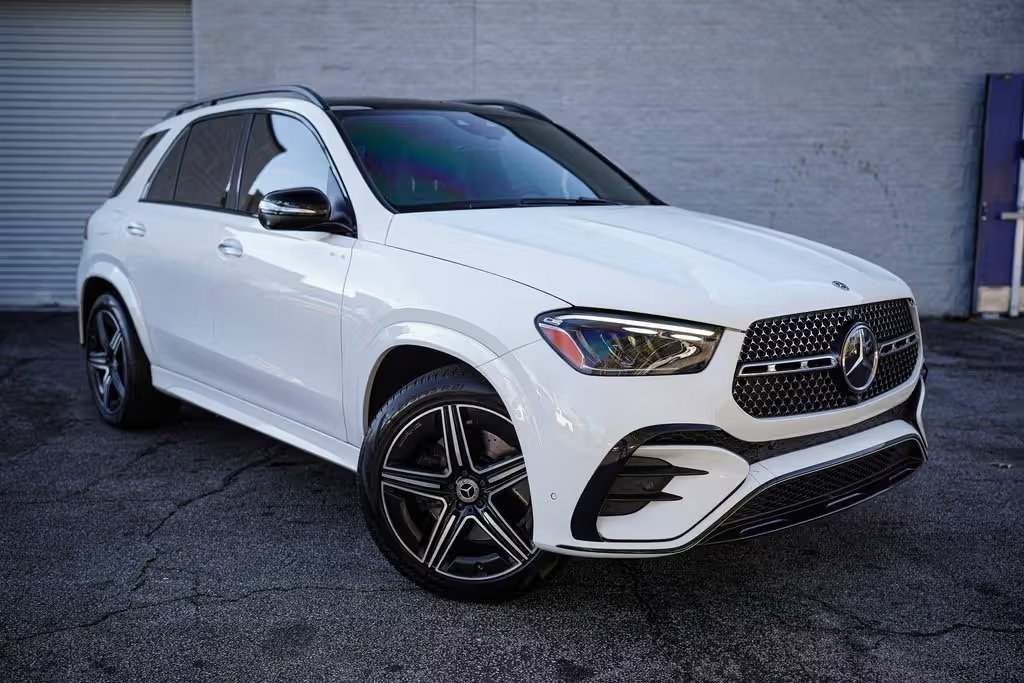 صورة السيارة