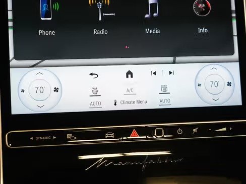 صورة السيارة