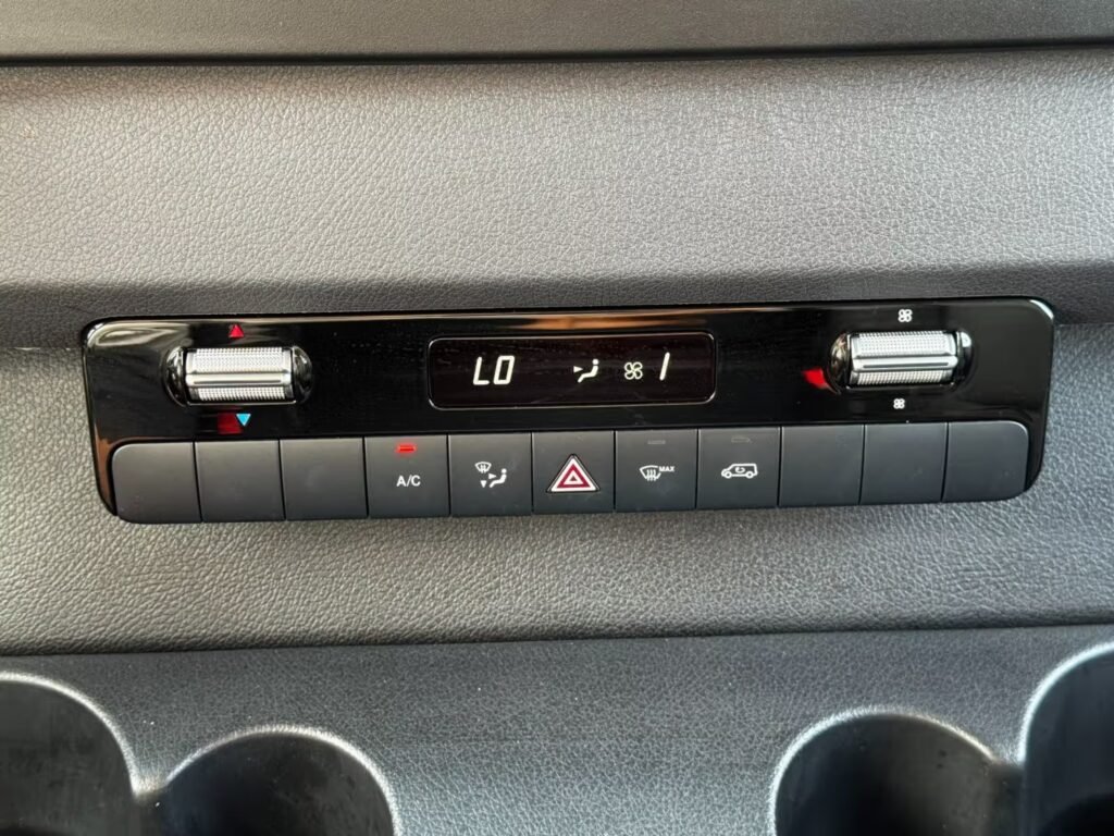 صورة السيارة