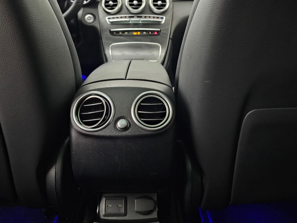 صورة السيارة