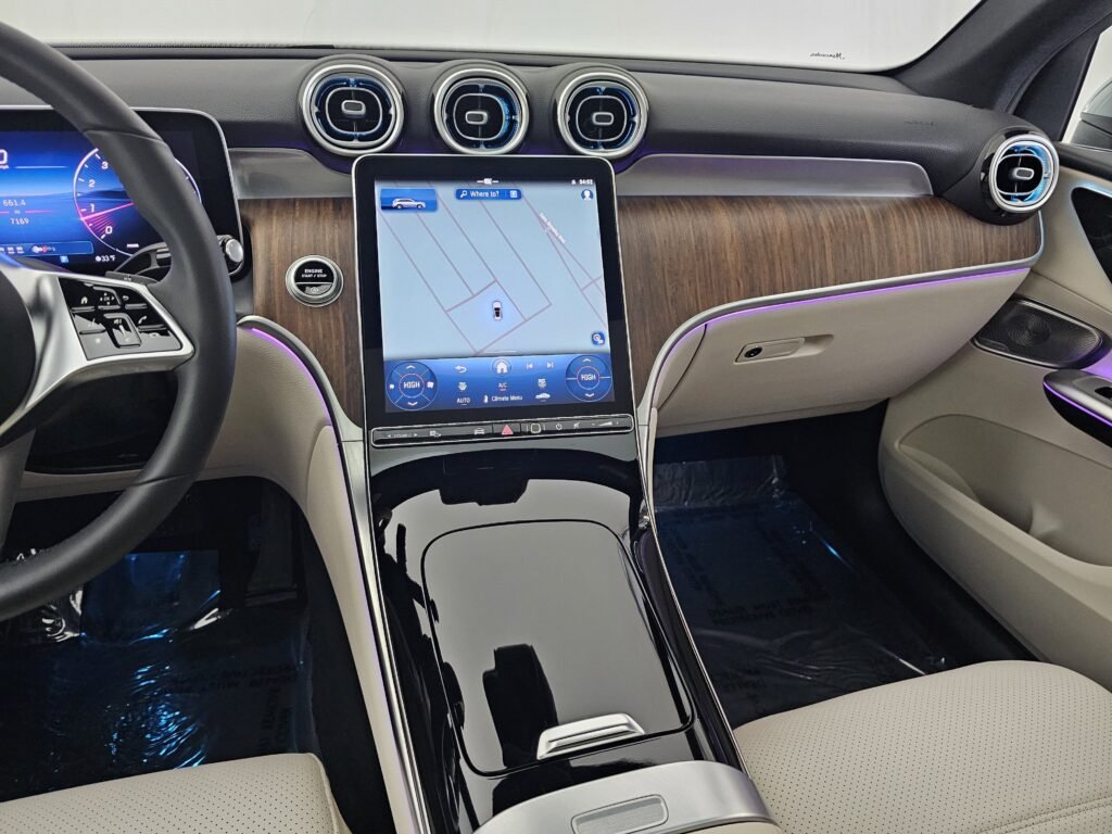 صورة السيارة