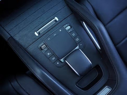 صورة السيارة