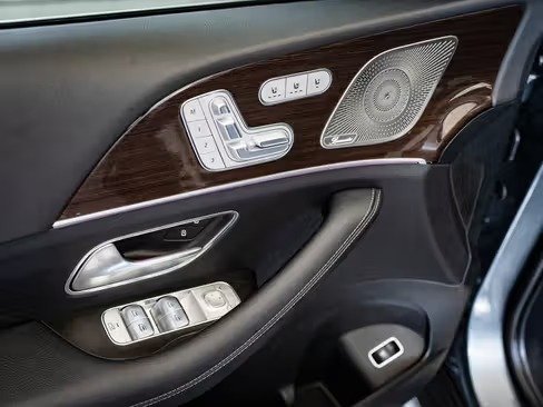 صورة السيارة