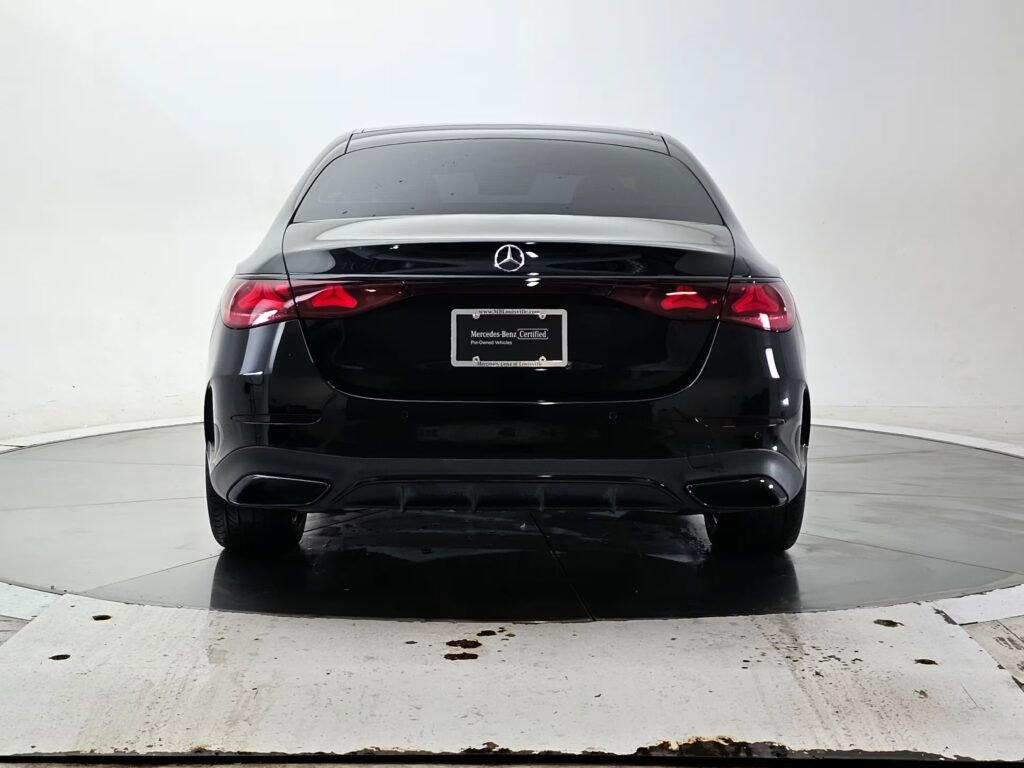 صورة السيارة