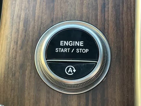 صورة السيارة