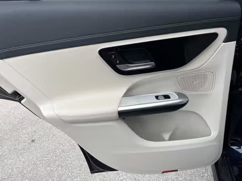 صورة السيارة