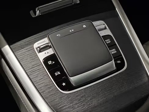 صورة السيارة