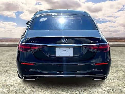 صورة السيارة