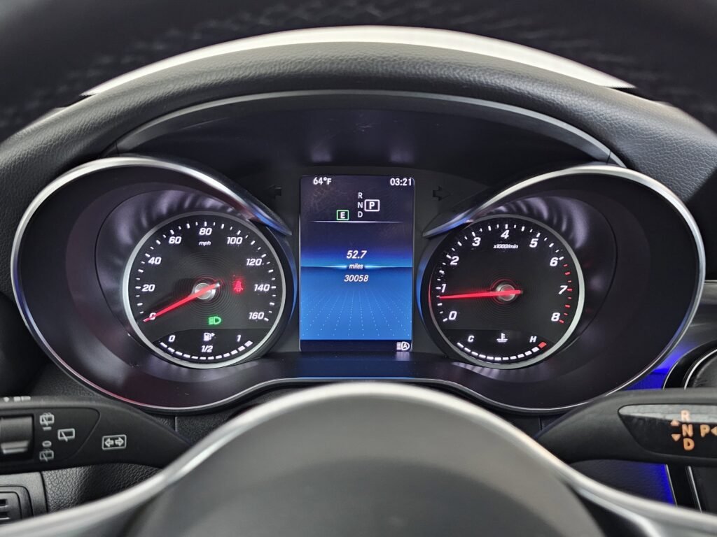 صورة السيارة