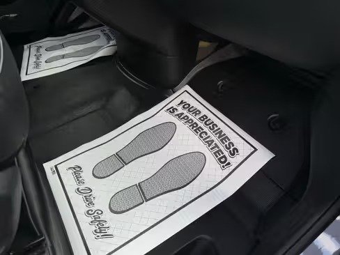 صورة السيارة