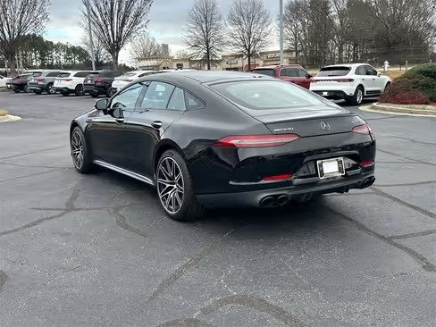 صورة السيارة