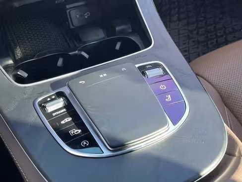 صورة السيارة