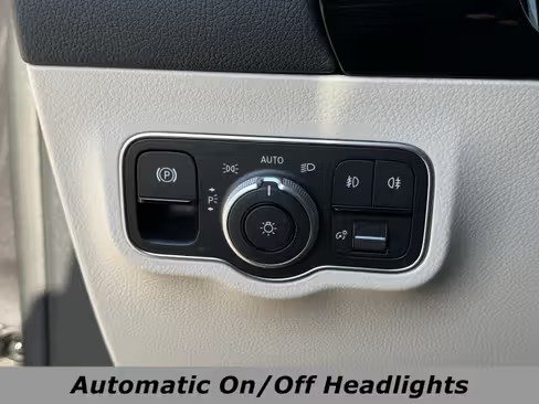 صورة السيارة