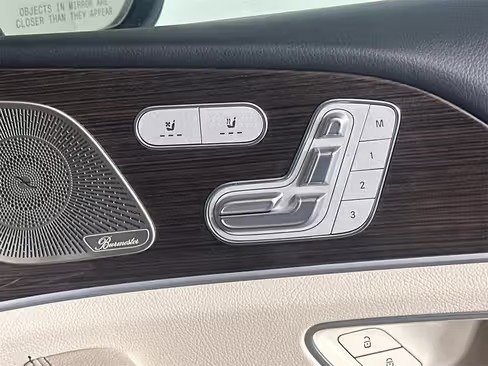 صورة السيارة