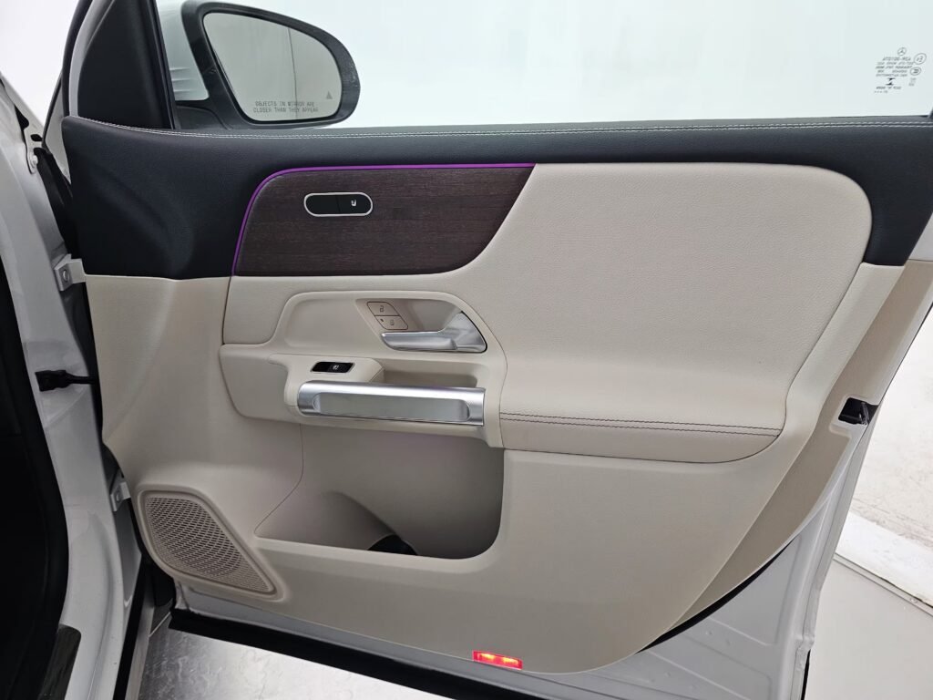 صورة السيارة