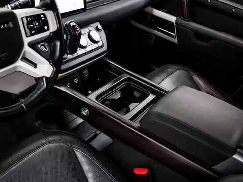 صورة السيارة