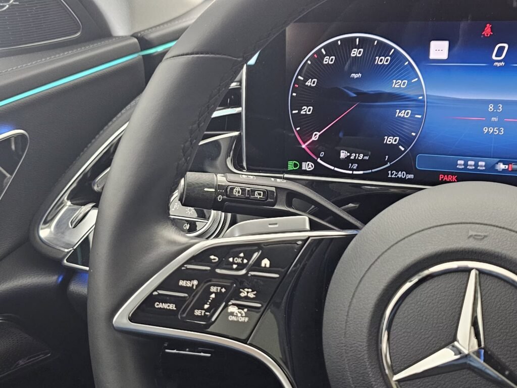 صورة السيارة