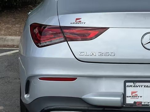 صورة السيارة