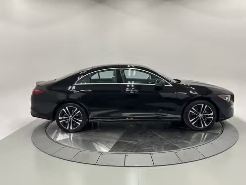 صورة السيارة