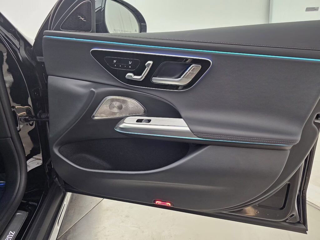 صورة السيارة